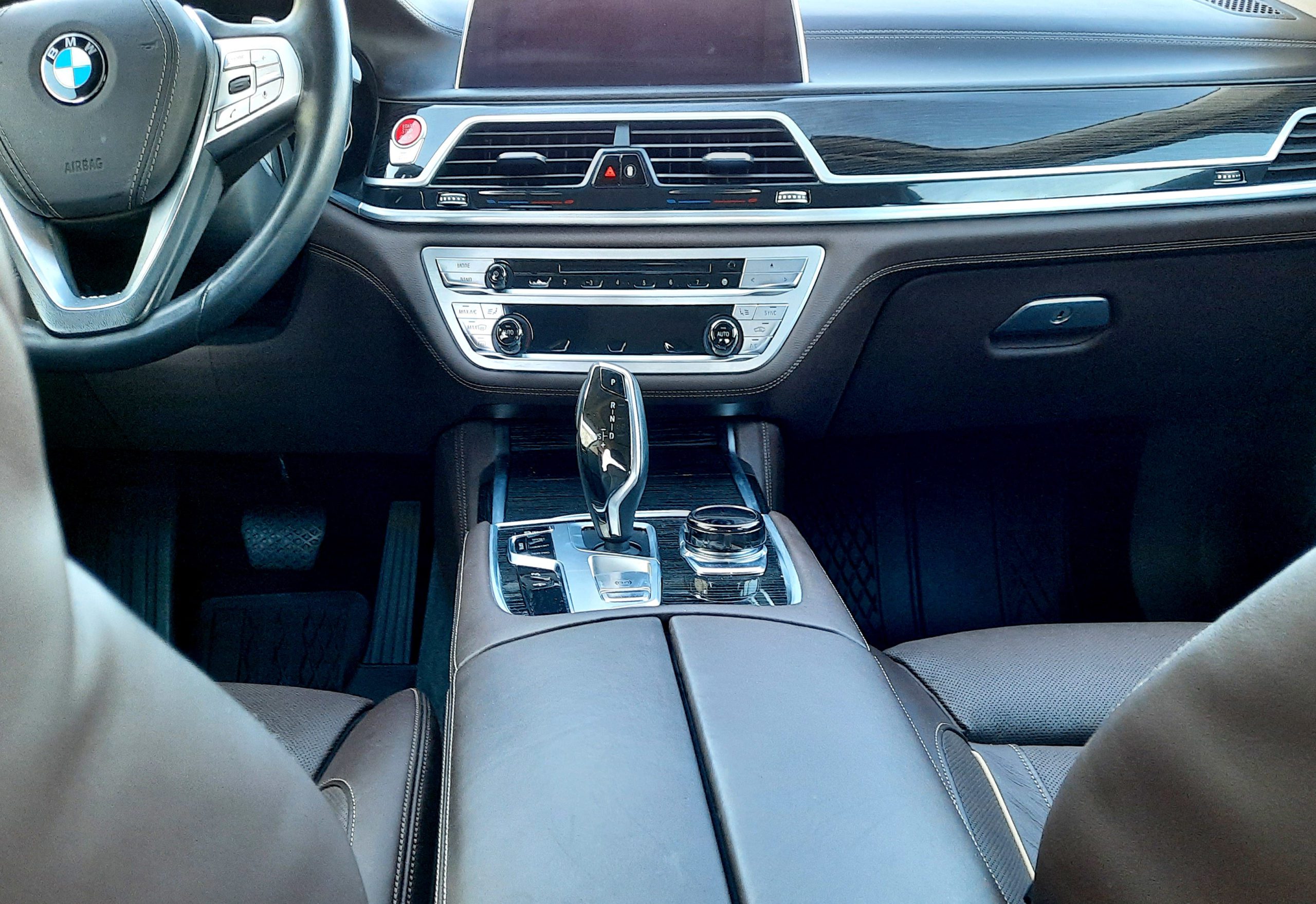 BMW 750i Dash and Console photo